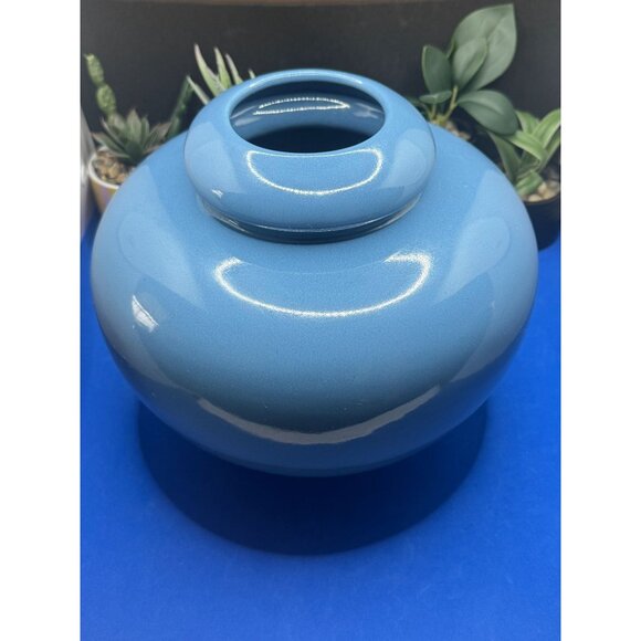 Madeline Originals Calif Mid-Century Ceramic Blue Vase - Picture 12 of 13